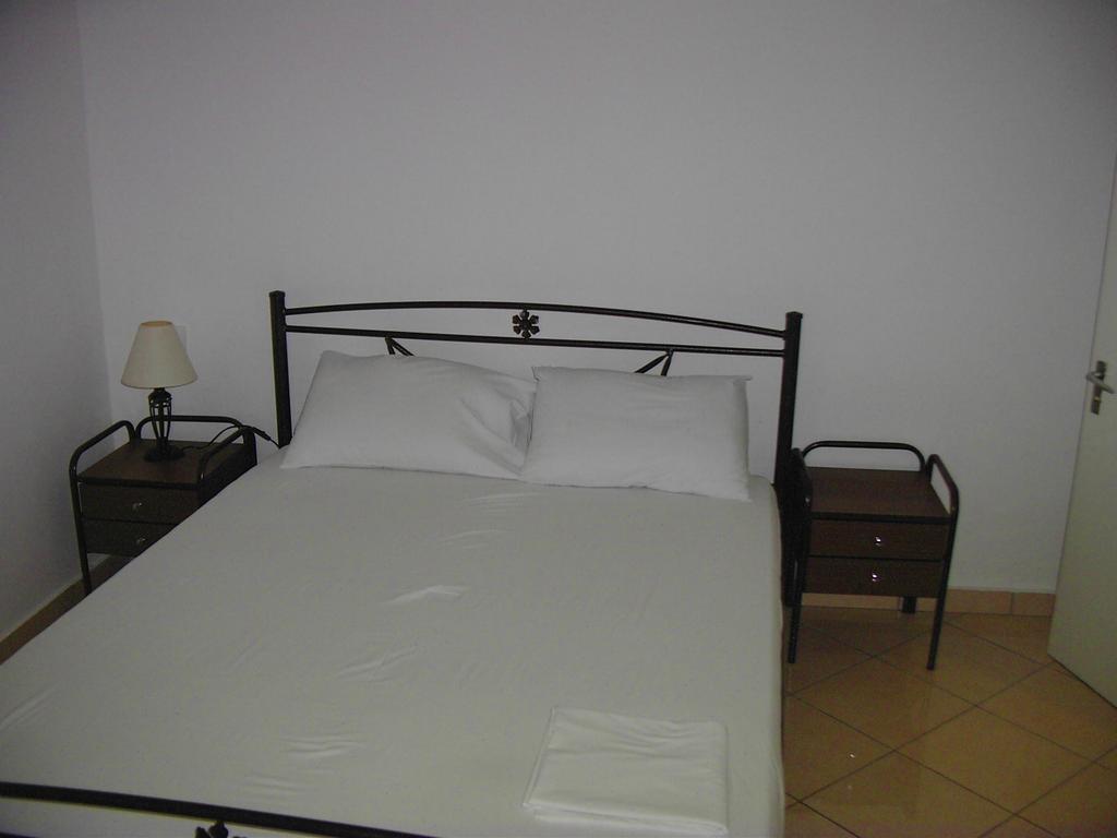 Banana Place Aparthotel Ζαχάρω Δωμάτιο φωτογραφία
